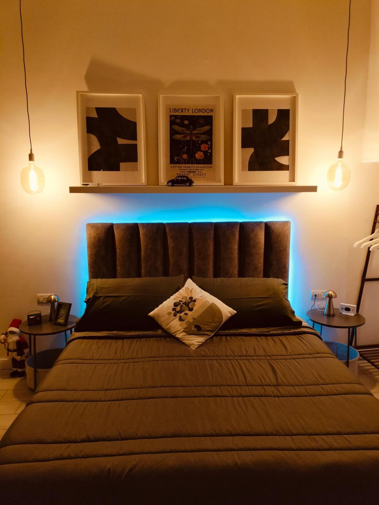 Appartamento Emma House Napoli Esterno foto